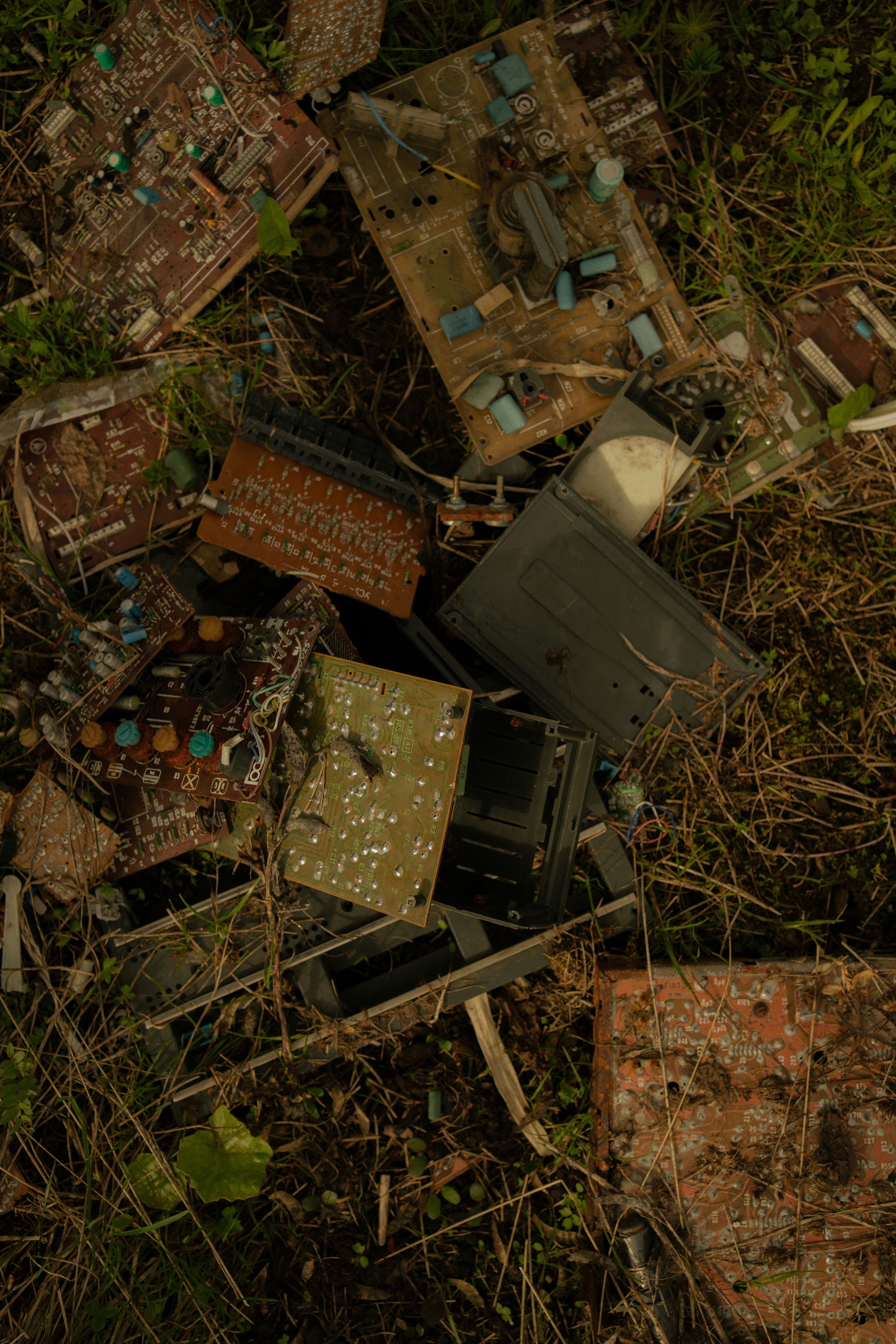 Discarded electronic waste in the environment